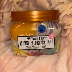 TREE HUT shea sugar scrub LIMITED EDITION “lemon blueberry tart”